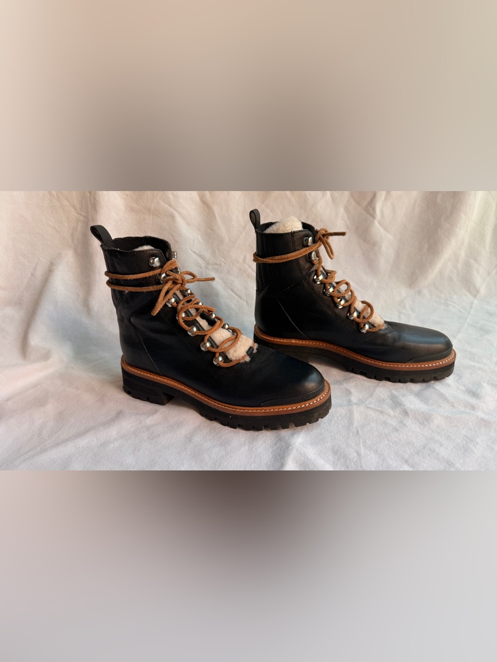 Marc Fisher Izzie Boots Black Leather Shearling Lace Up Lug Sole Winter 7.5